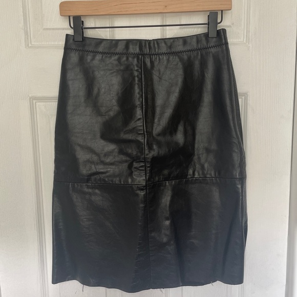 GAP Black Leather Skirt - Picture 1 of 5